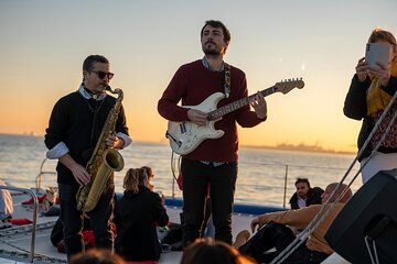 sunset jazz cruise barcelona