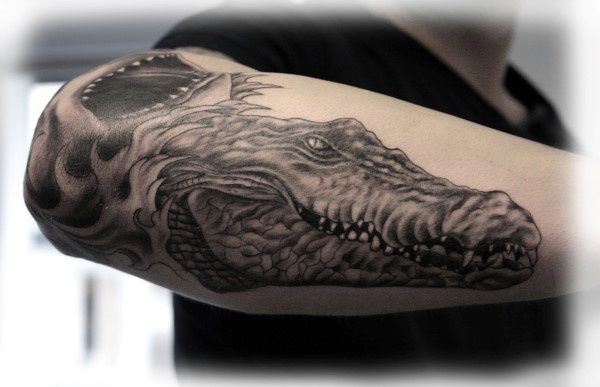 tattoo crocodile