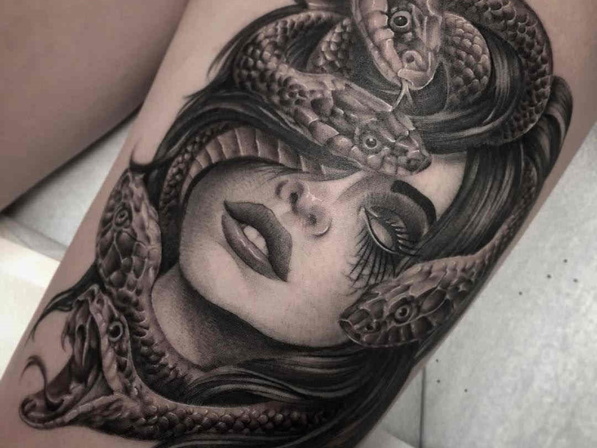 tatuaje medusa