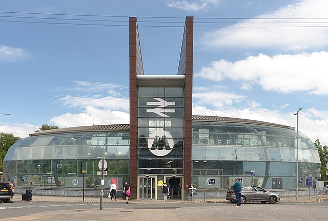 trains from st helens central to liverpool