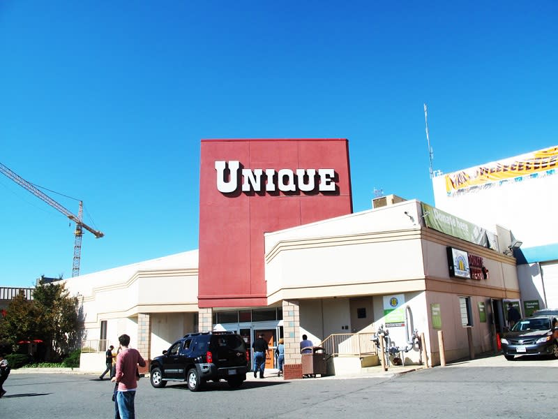 unique thrift store md hours