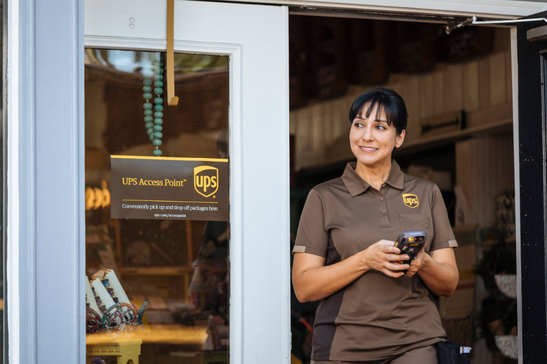 ups store 33442