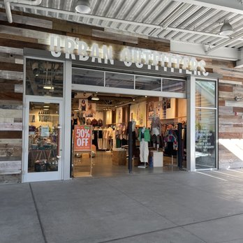 urban outfitters huntington beach