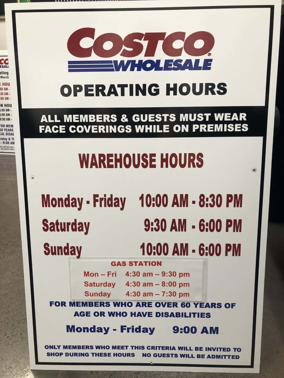 what time does costco open on a sunday