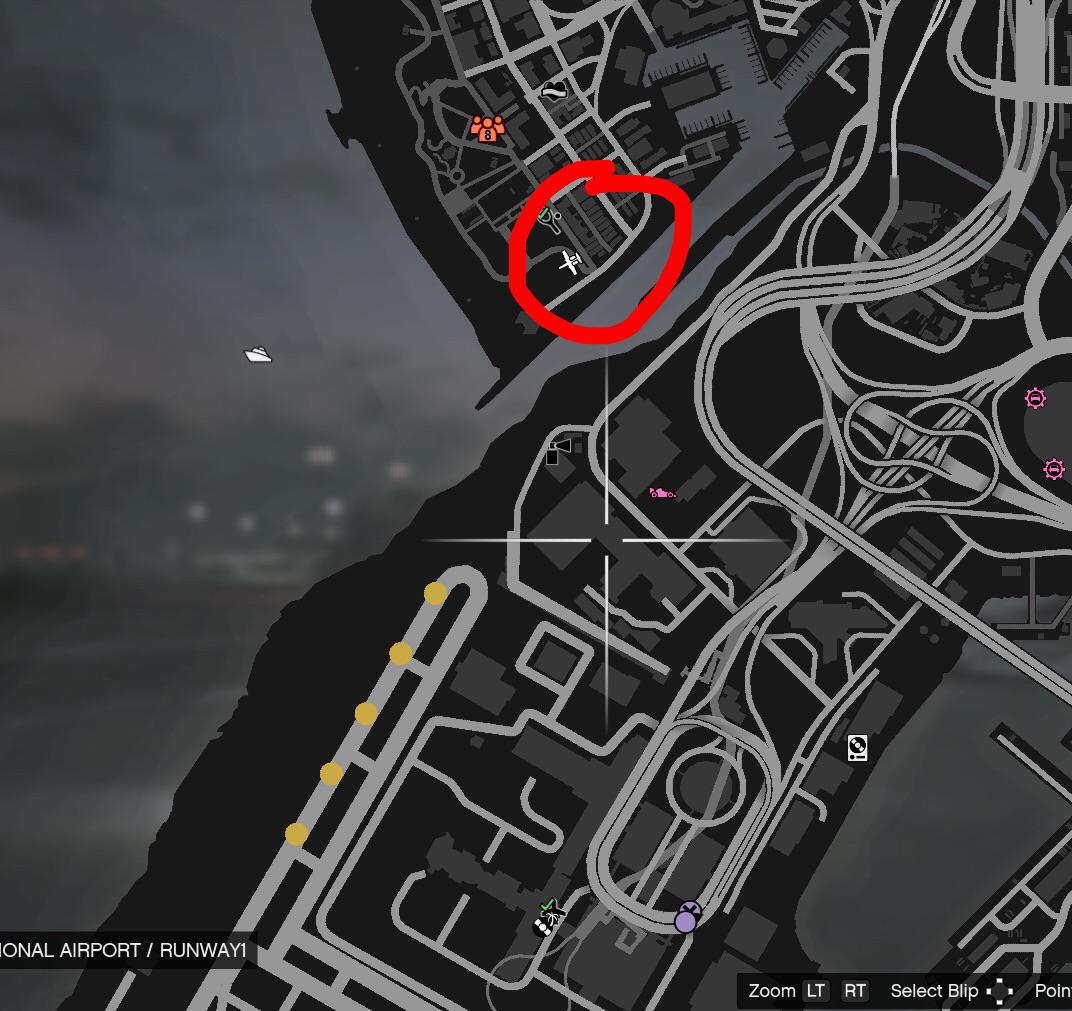 where is the airport in gta v