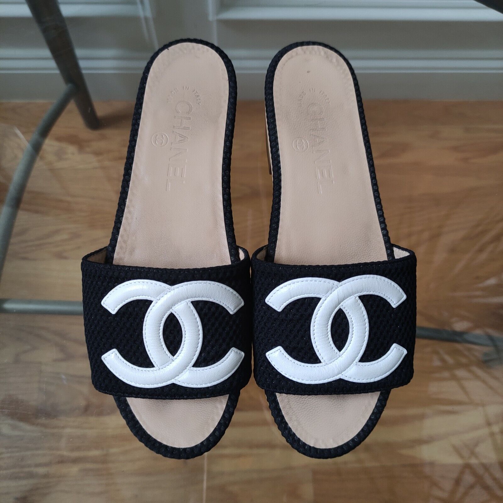 women chanel sandals