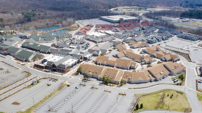 woodbury common premium outlets shopping