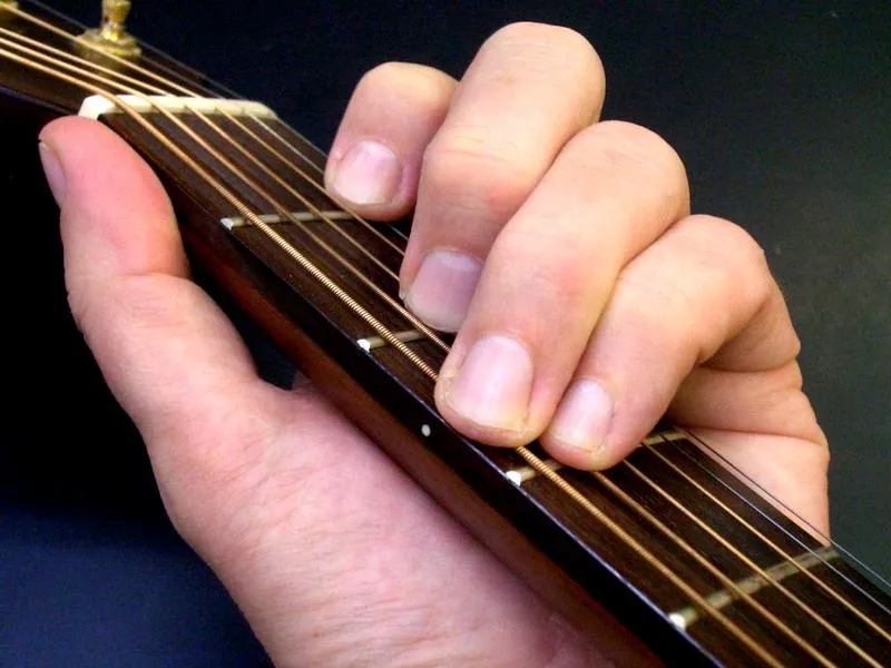 Akord C na gitarze
