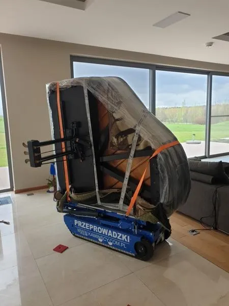 Transport pianina
