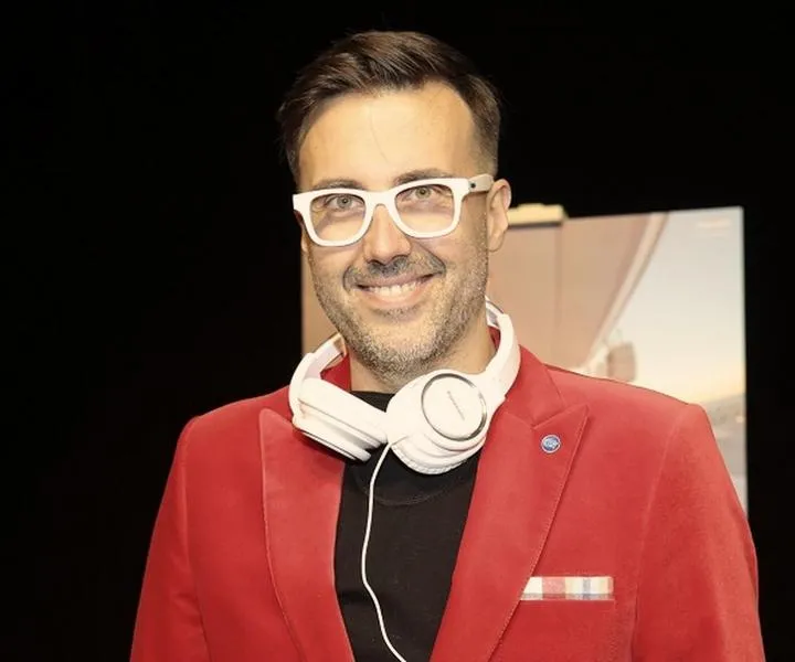 Wiek i wzrost DJ Adamusa